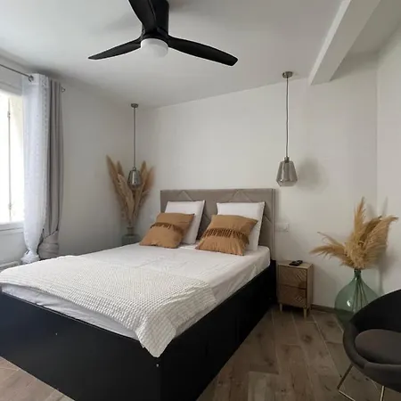 Apartment T2 Centre Calvi *